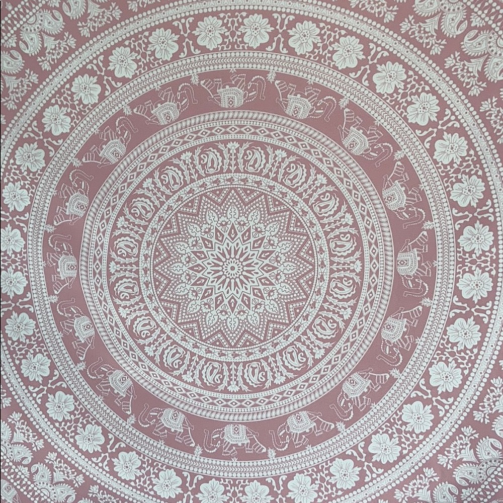 Meet your Posher, Mia